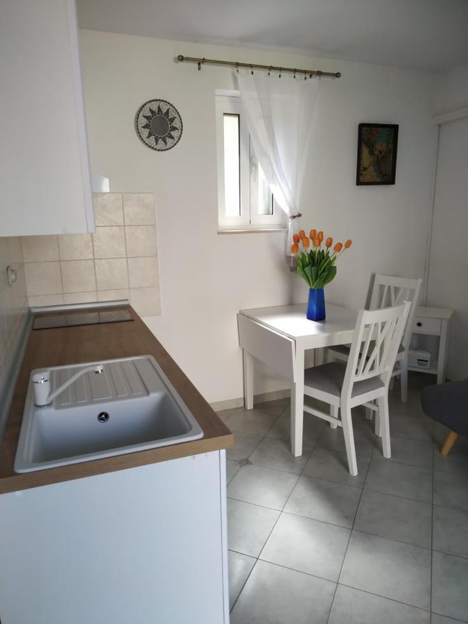 וולי לוסיניי Apartment Zdenka מראה חיצוני תמונה