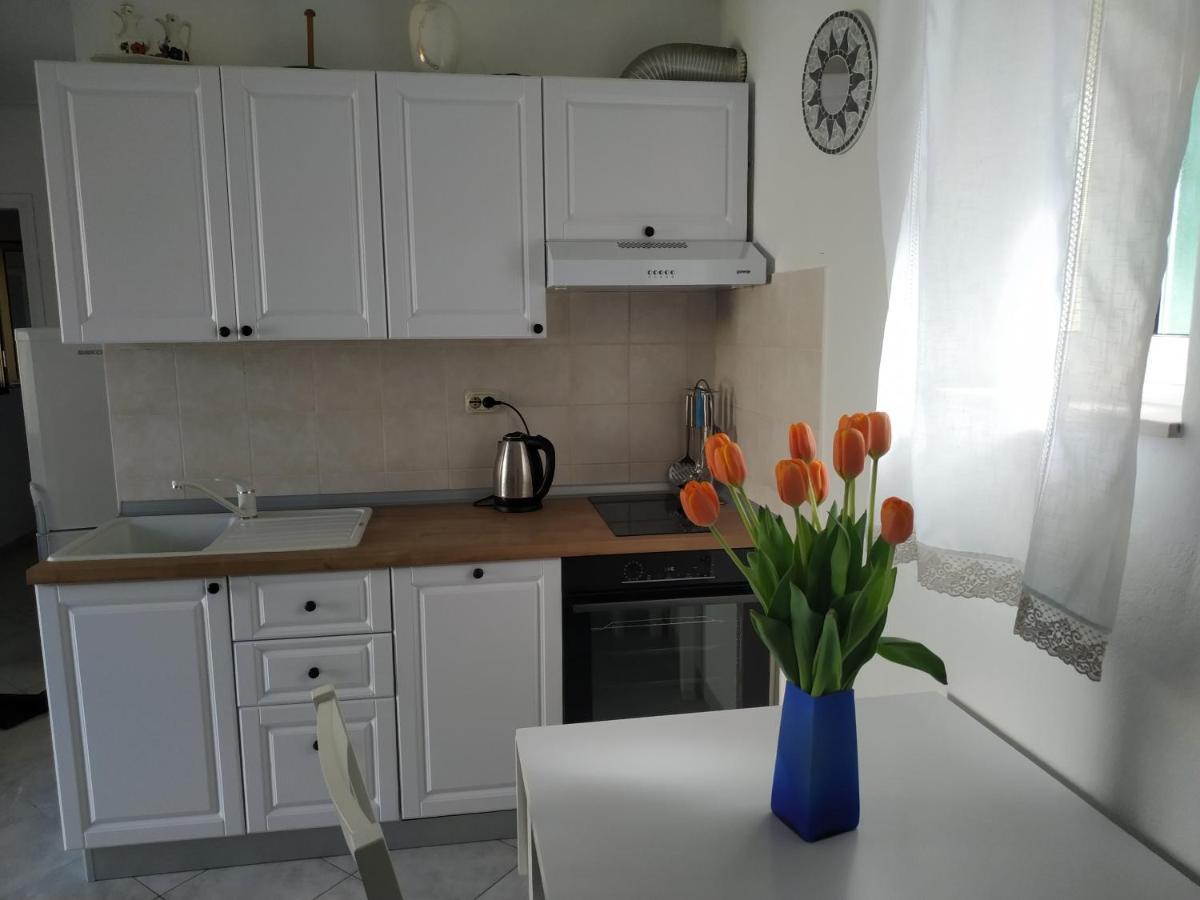 וולי לוסיניי Apartment Zdenka מראה חיצוני תמונה