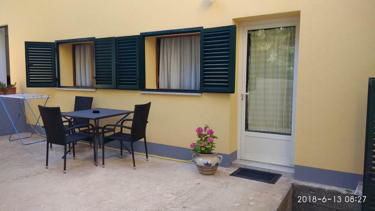 וולי לוסיניי Apartment Zdenka מראה חיצוני תמונה
