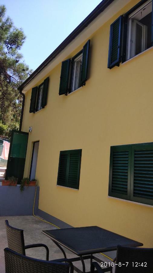 וולי לוסיניי Apartment Zdenka מראה חיצוני תמונה
